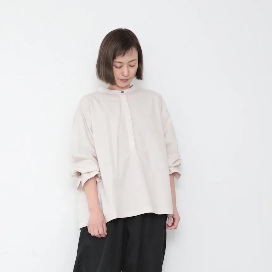 OMAKE.jp 花袖后褶衬衫VerticalShirts 奶油 - 女装上衣 - 棉．麻 灰色