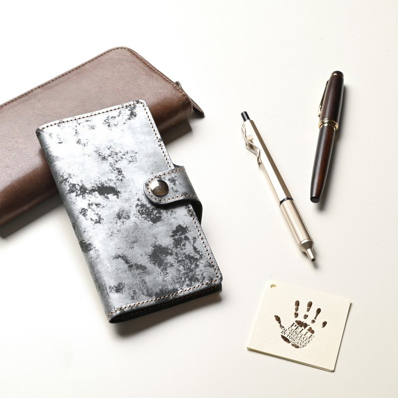 兼容于所有型号，笔记本风格，带腰带 [复古金属皮革] 意大利正品皮革，男士智慧型手机外壳，银AS01M - 手机壳/手机套 - 真皮 银色