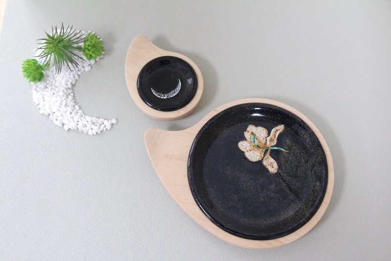 葫芦漆艺盘 小白蝶 - 盘子/餐盘/盘架 - 木头 金色