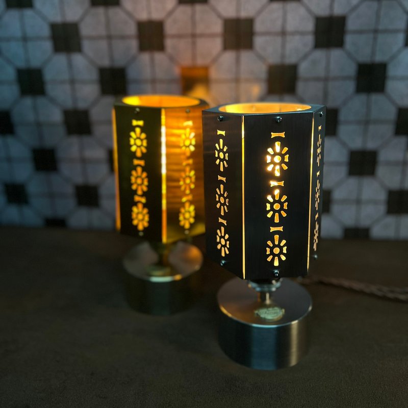 定制化礼物 香港特色 通花铁闸 工业风复古台灯 手工制作 LED - 灯具/灯饰 - 铜/黄铜 金色