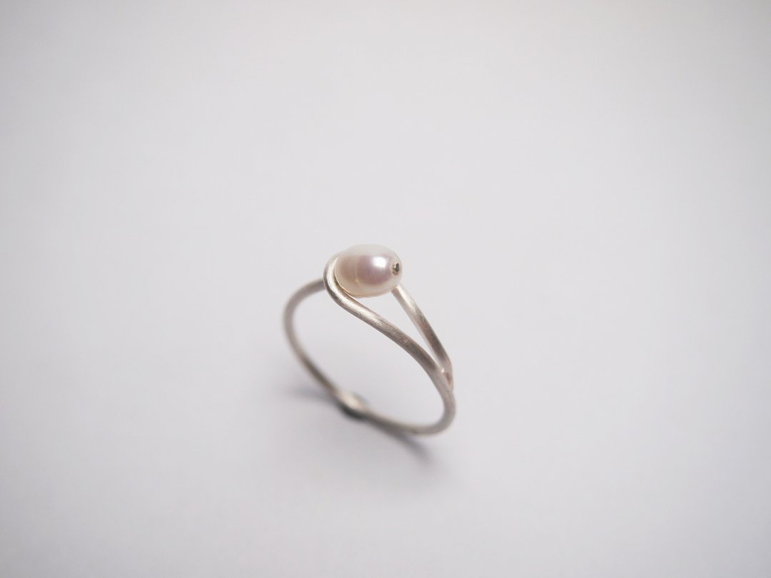 【Pearl 系列】#a98 细圈珍珠戒指戒 (13 号)/ 925 银/ 手工礼物/ - 戒指 - 银 银色