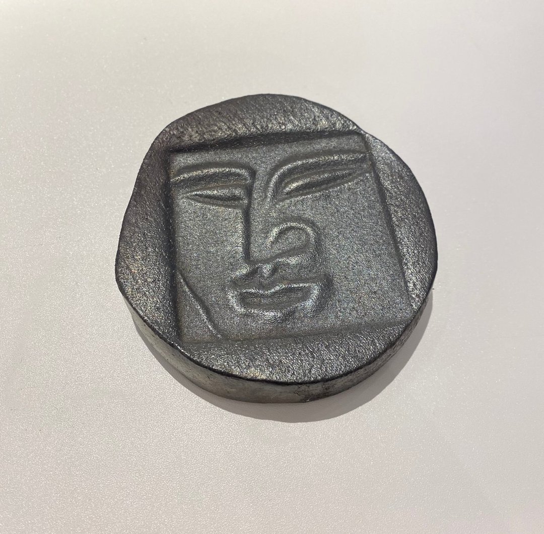 艺术家张燕凤雕塑作品 - 苗栗南庄燕子陶 - 人脸陶板 - 摆饰 - 陶 咖啡色