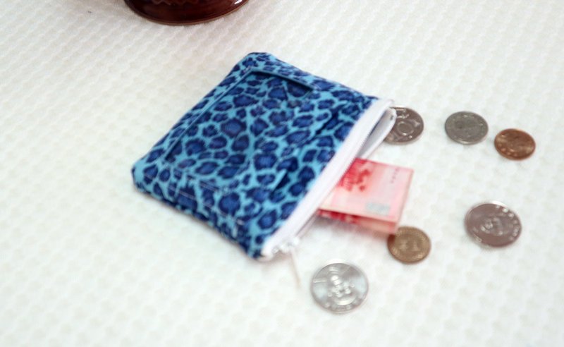 蓝豹纹 悠游卡证件零钱包 证件套 小钱包 名片夹 识别证 - 证件套/卡套 - 棉．麻 蓝色