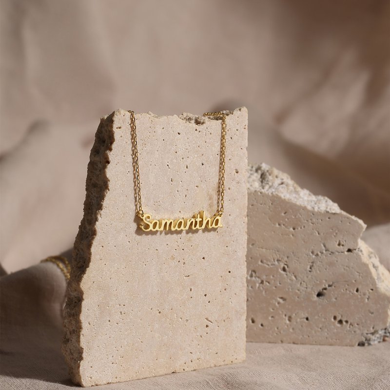 訂製個性化s925純銀簡約時尚英文字母名字項鏈女實用禮物防過敏 - 项链 - 银 金色