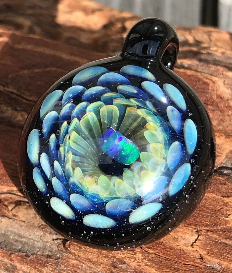 boroccus 蛋白石几何三维图案硼硅酸盐玻璃吊坠 - 项链 - 玻璃 多色