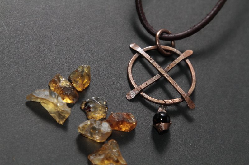 【水晶系列】OOXX 999 黑玛瑙坠饰 _ 船舵 (烧色处理、有定色漆) - 项链 - 宝石 黑色