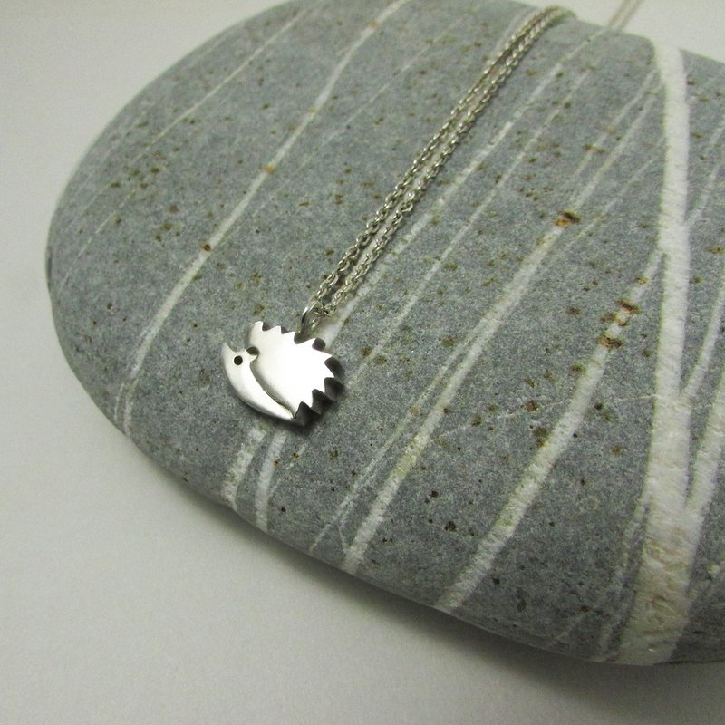 Hedgehog necklace_刺猬项链 |925银 个性 摇滚 动物 可爱 - 项链 - 银 银色