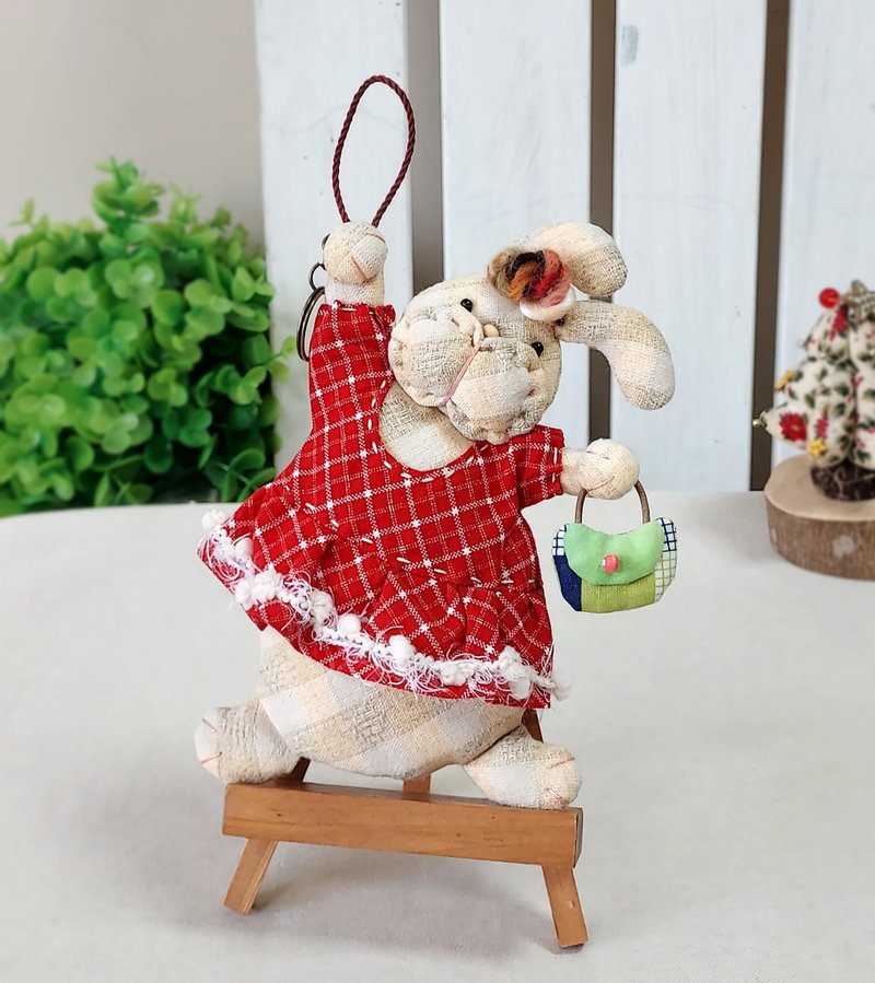 动动兔吊饰|洋装款|疗愈系兔子钥匙圈 - 钥匙链/钥匙包 - 棉．麻 红色