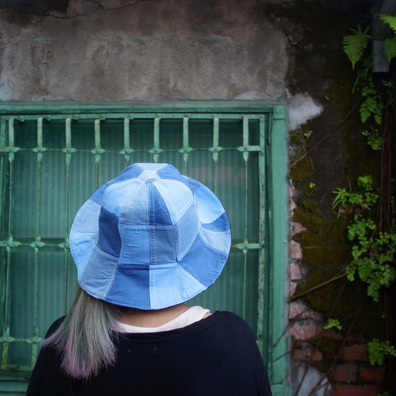 牛仔拼格纹 手工渔夫帽 - 帽子 - 棉．麻 蓝色