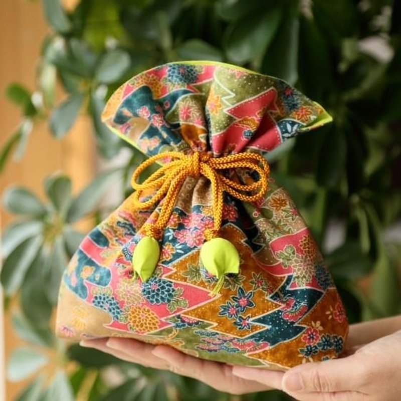 Happy happy drawstring FuGuro <Medium> - 化妆包/杂物包 - 棉．麻 绿色