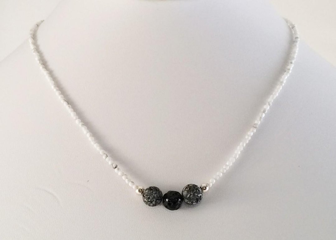 Lava + Howlite ◇ SV Necklace 1 - 项链 - 宝石 