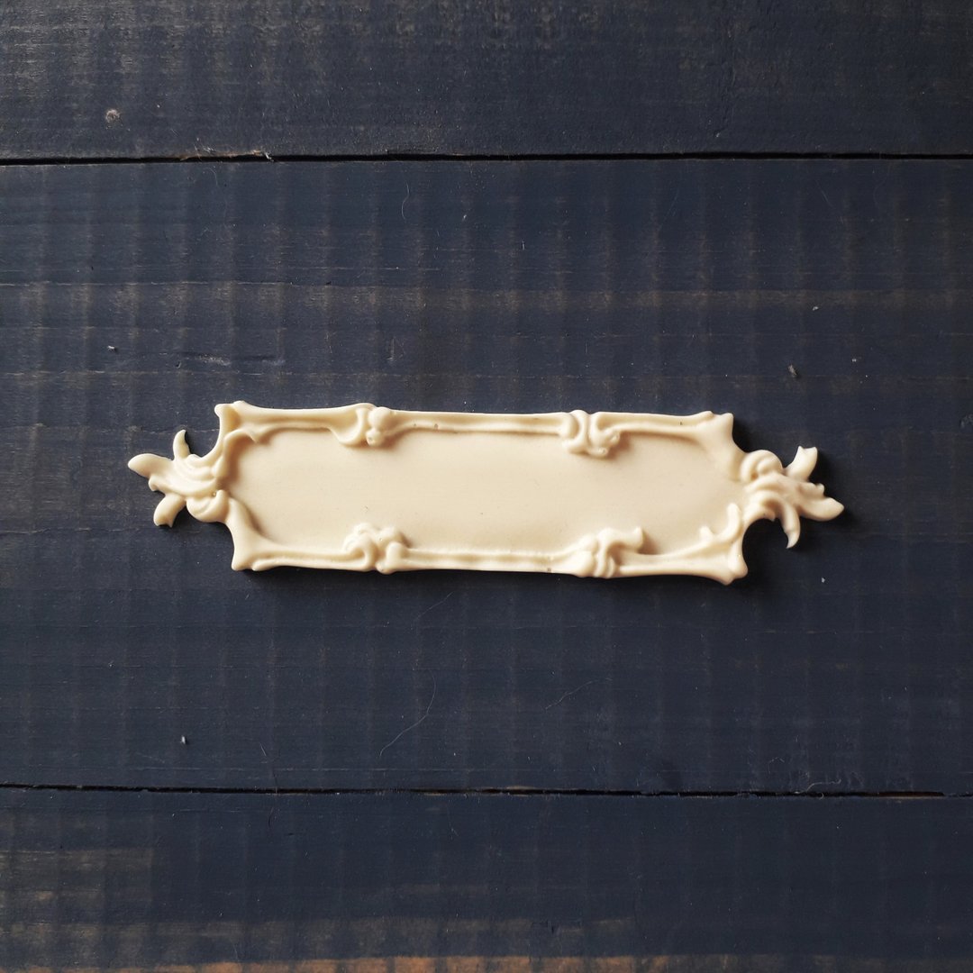 Shabby chic applique Ornate onlay trim supplies Dollhouse Decor Embellishment - 其他 - 塑料 白色