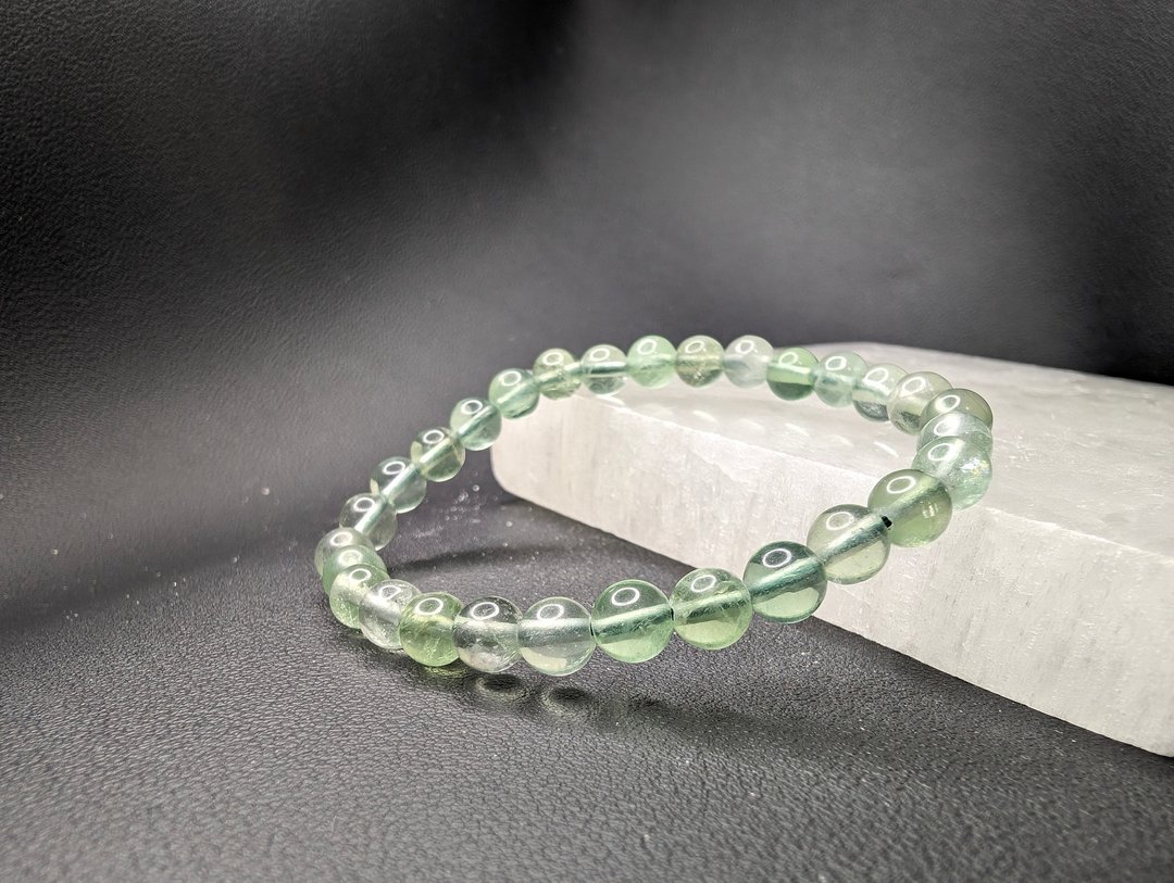 绿萤石 Fluorite 6.5mm 手串 天然水晶 - 手链/手环 - 水晶 绿色