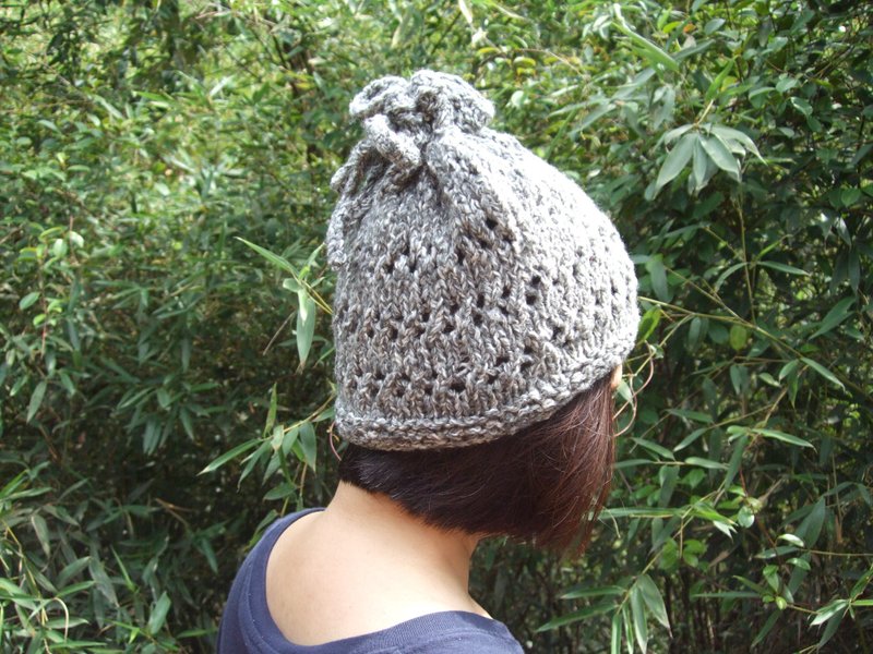 纯手工手织毛帽  围脖二用 - 深灰/白配色 (仅此一件) - 帽子 - 羊毛 灰色