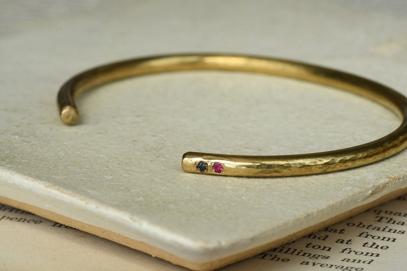 带着古老的灯火 - 手链/手环 - 其他金属 金色