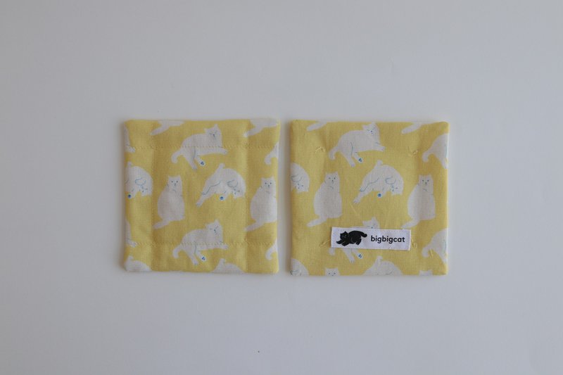 Big Big Cat 杯垫 - 一日（黄色） - 杯垫 - 棉．麻 黄色