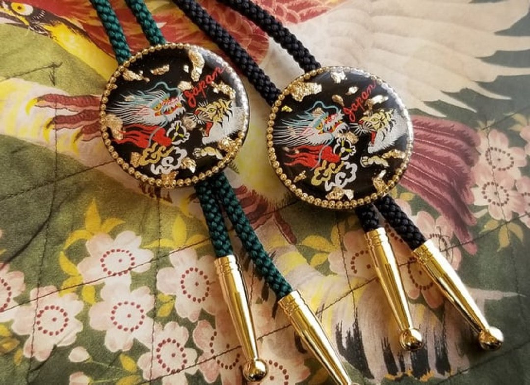Tiger and Dragon loop tie - 项链 - 树脂 黑色
