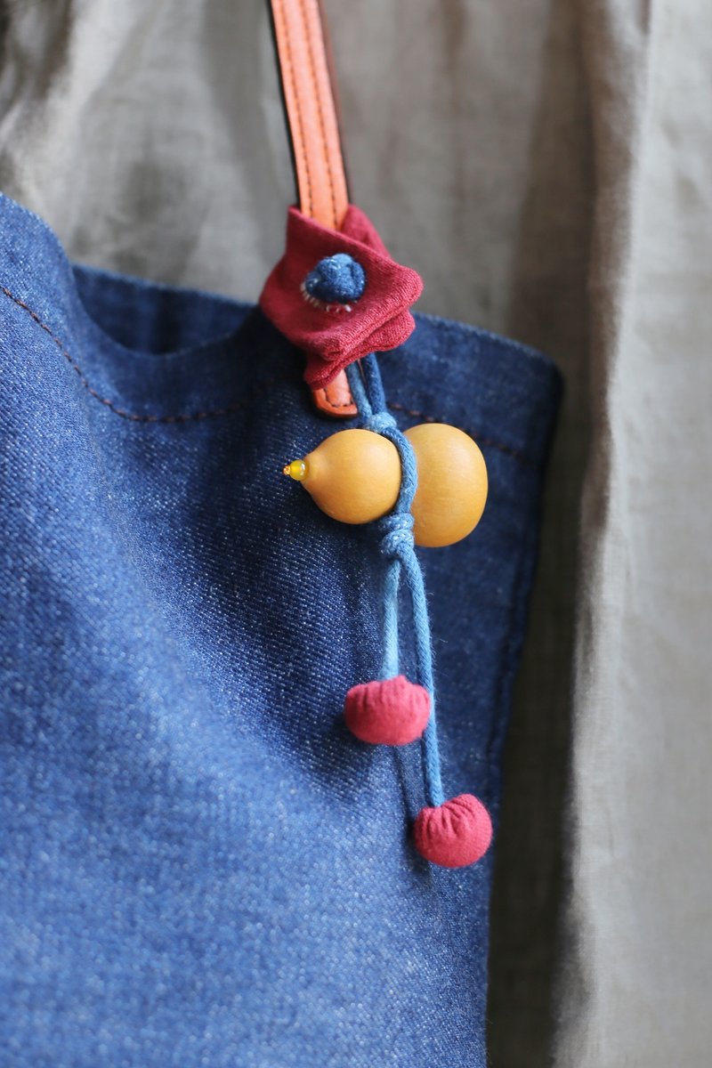 No.8-原創 & 天然小葫芦 挂饰 项链 | 手缝布扣 藏式编绳 | 现货 - 吊饰 - 植物．花 红色