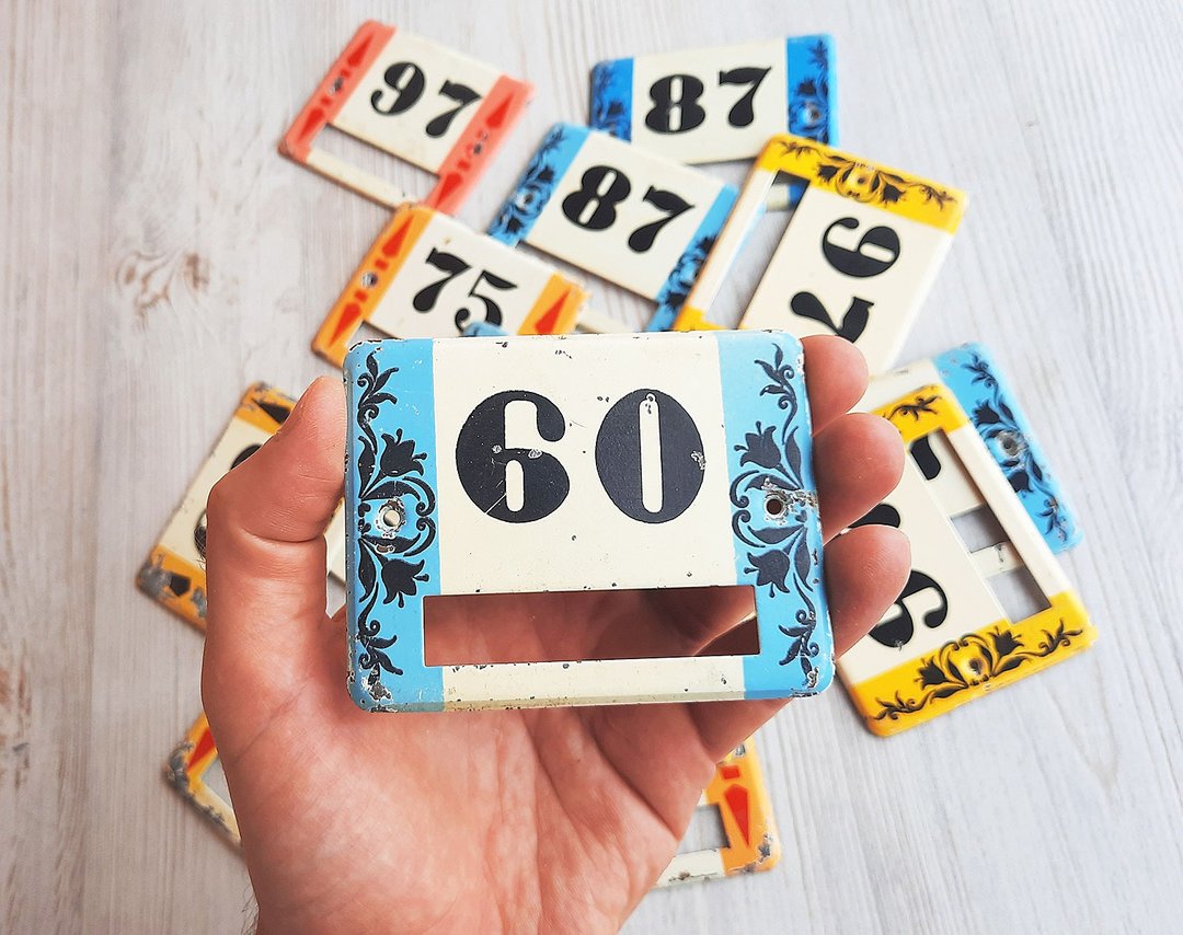 Vintage apartment door number plate 60 - Sixty old address number sign - 门帘/门牌 - 其他金属 多色