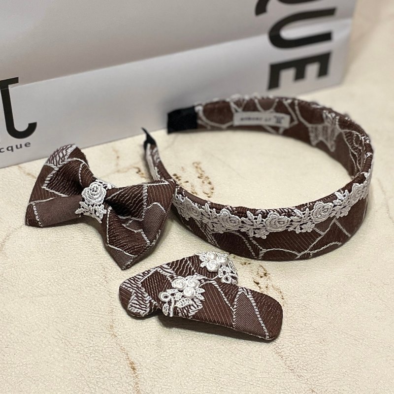 【咖啡庄园的秘宝】售罄/缇花布发箍/不锈钢发夹/BB夹/玫瑰/蕾丝 - 发带/发箍 - 其他材质 咖啡色
