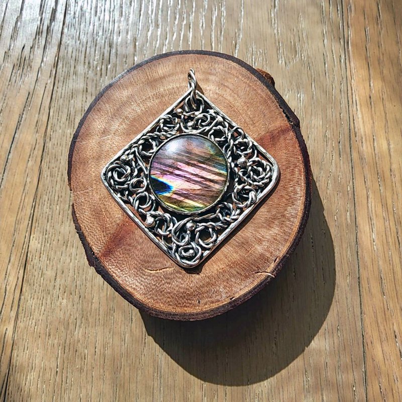 【曲水辰手作】紫彩拉长石纯银吊坠 - 项链 - 宝石 紫色