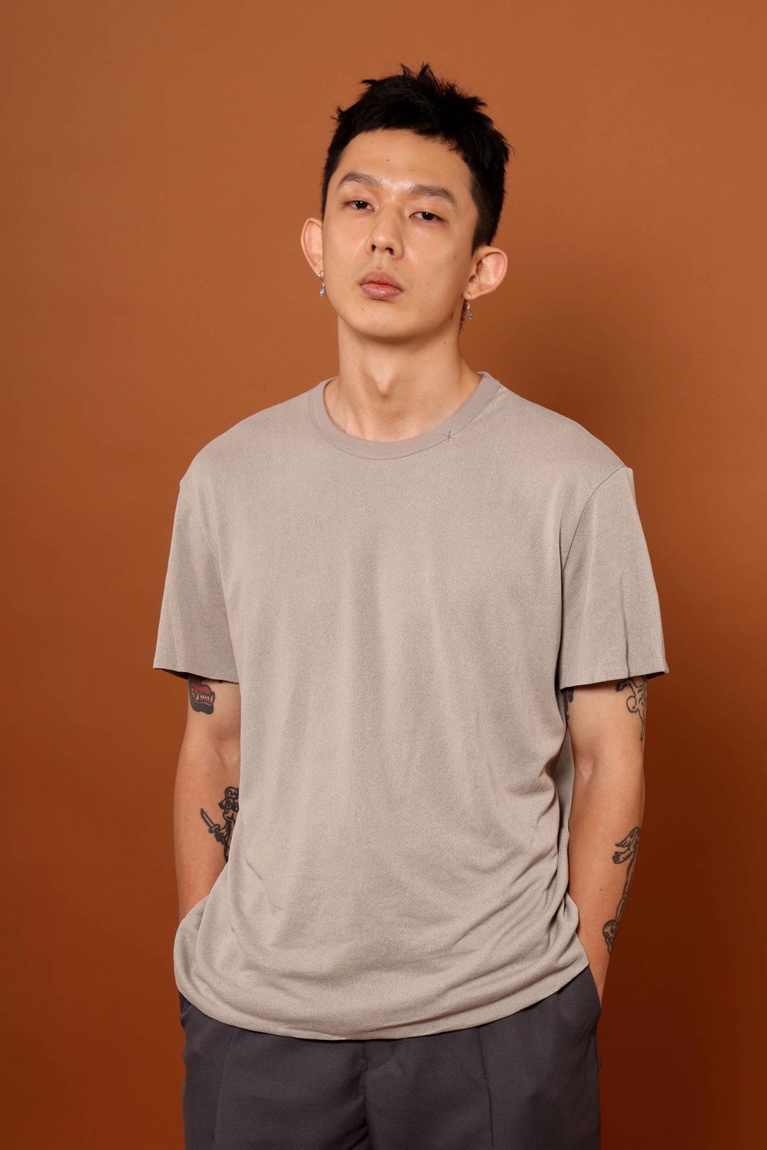【88 折福袋】男版 - 内含一件和纸衣 Papier Tee + 一双和纸袜 - 男装上衣/T 恤 - 纸 白色