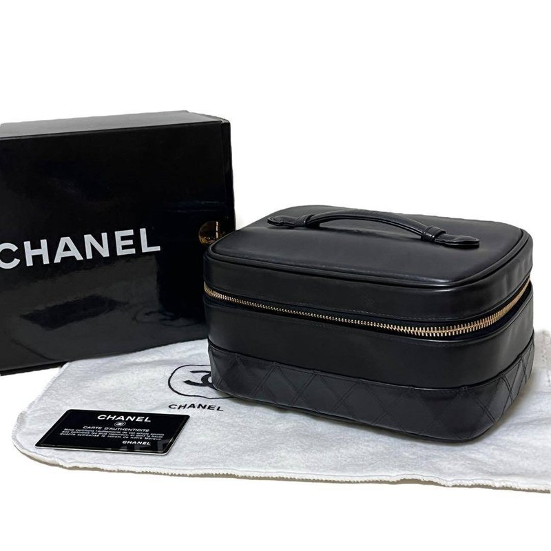正品 CHANEL 香奈儿 横型化妆箱包 化妆包 Bicolor 羊皮 黑色 A01618 二手 - 化妆包/杂物包 - 其他材质 黑色