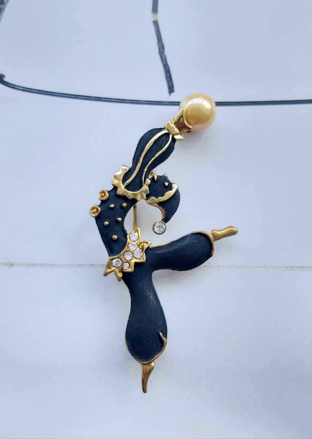 西洋古董饰品。苗条小丑 别针 - 徽章/别针 - 其他金属 金色