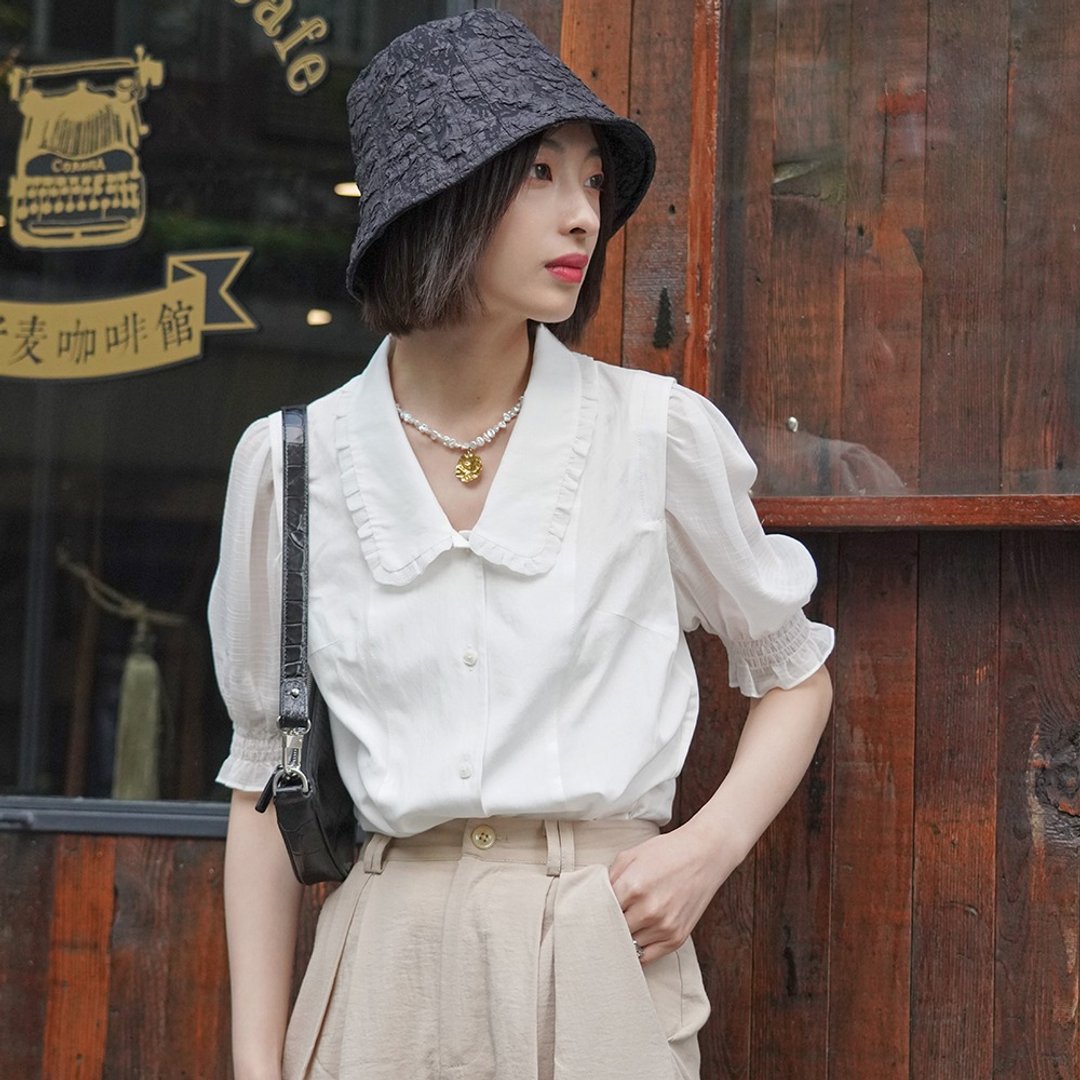 木耳边娃娃领白色短袖衬衫|衬衫|夏款|人棉+锦纶|Sora-490 - 女装短裤 - 其他人造纤维 白色