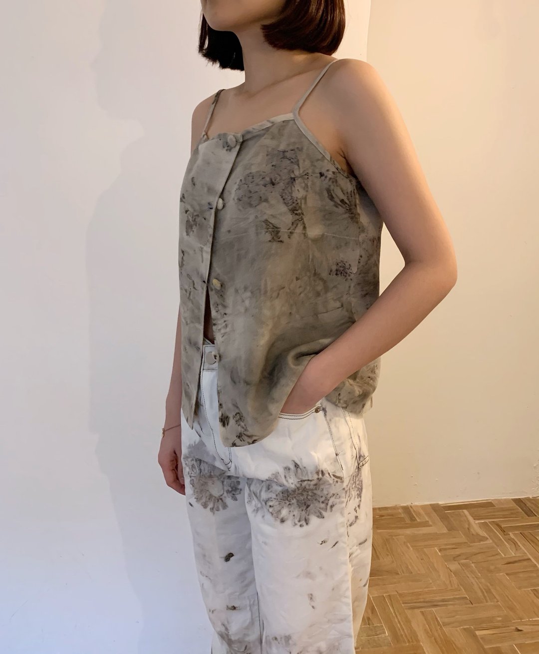 Eco-printing linkle button sleeveless - 女装上衣 - 棉 