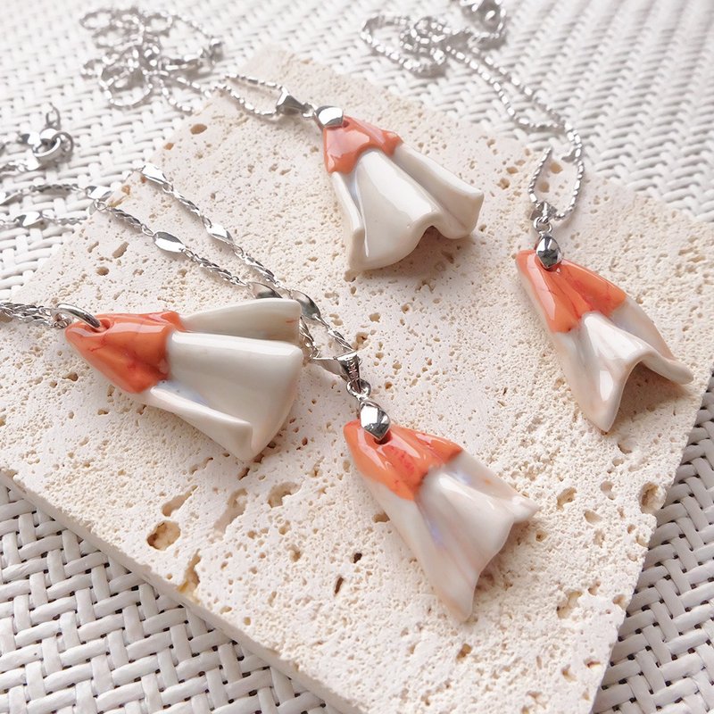 手工制作。陶瓷纸飞机项链。 - 项链 - 陶 