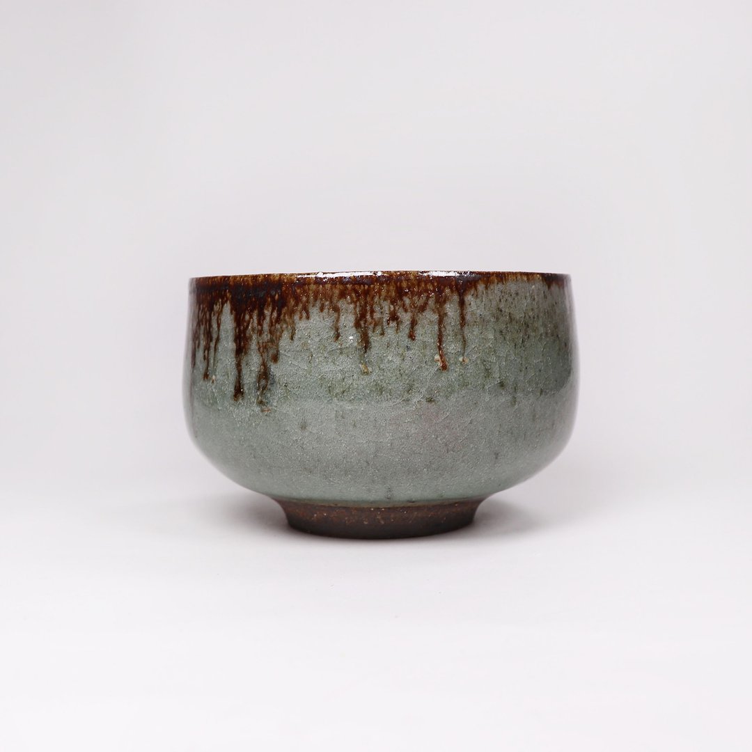 明芽窑 l 柴烧青瓷铁斑流釉茶碗 - 茶具/茶杯 - 陶 绿色