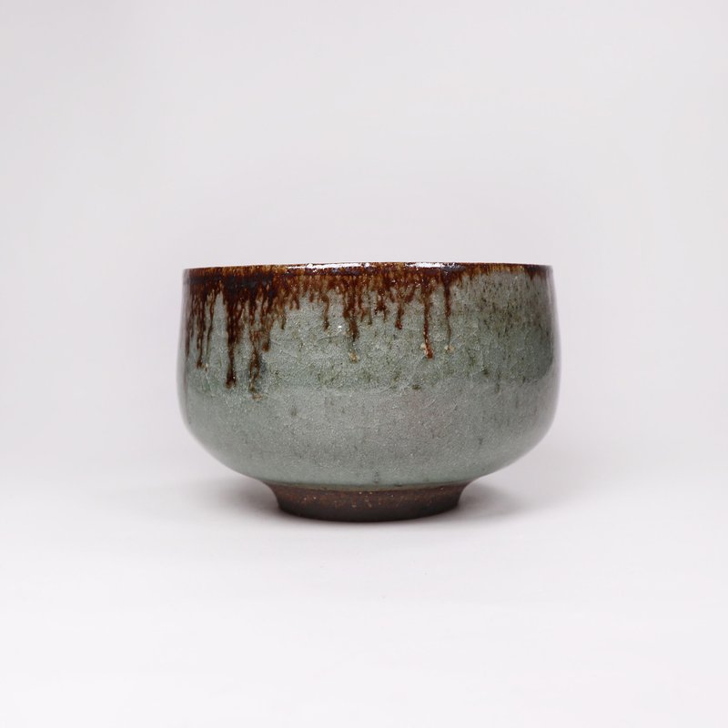 明芽窑 l 柴烧青瓷铁斑流釉茶碗 - 茶具/茶杯 - 陶 绿色