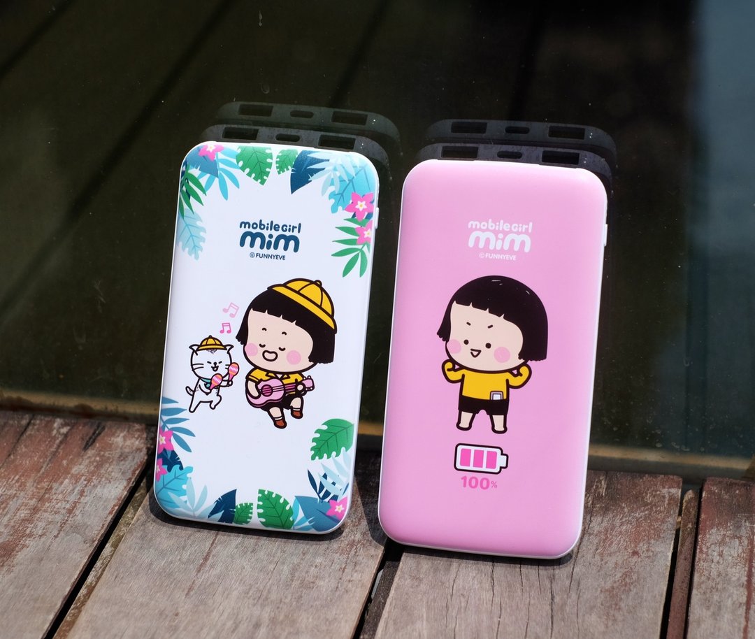 手机女孩敏外置充电池 白色或粉红 - 充电宝/传输线 - 其他材质 白色