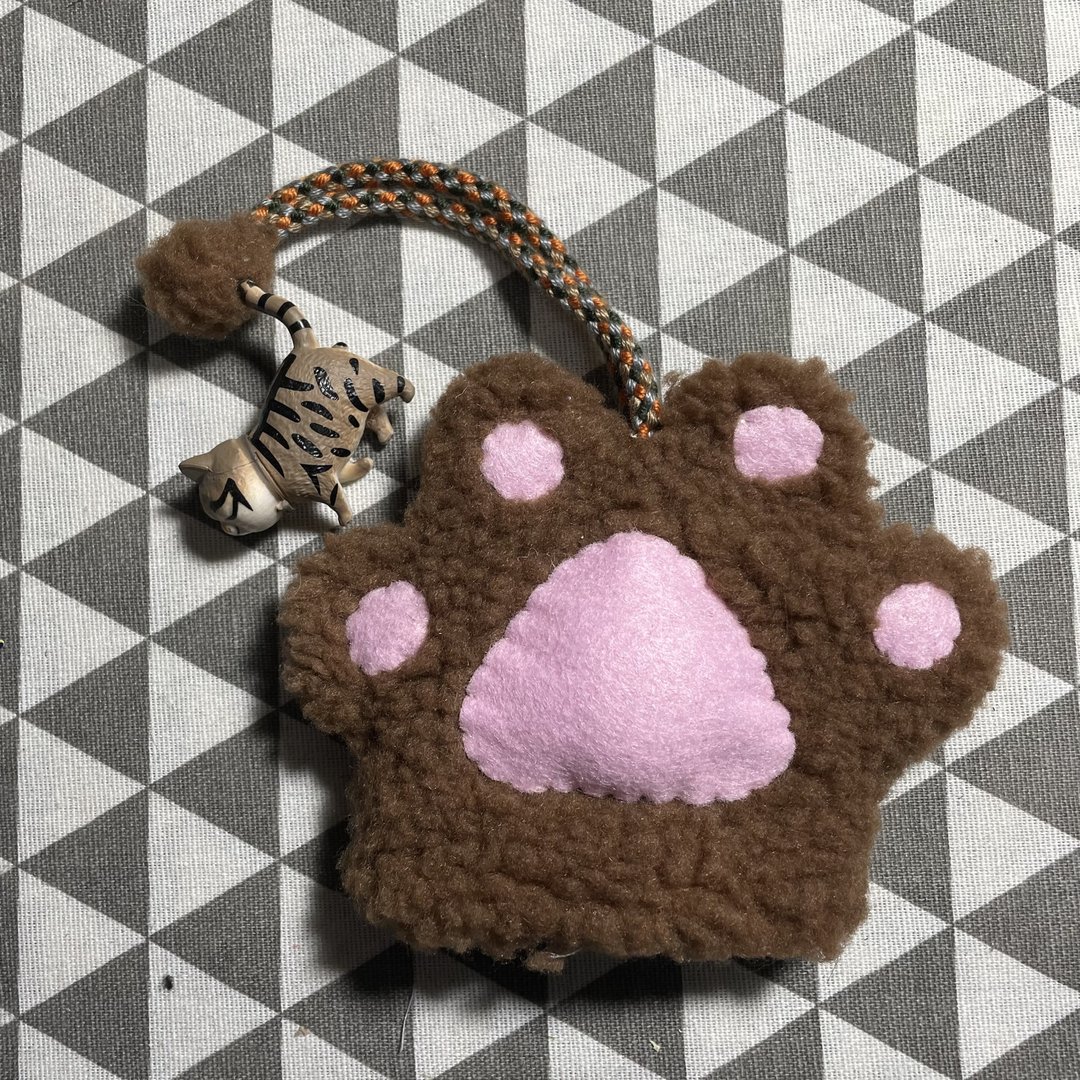 RABBIT LULU  猫掌 钥匙包  肉球 曼特宁咖啡 猫咪 - 钥匙链/钥匙包 - 棉 咖啡色