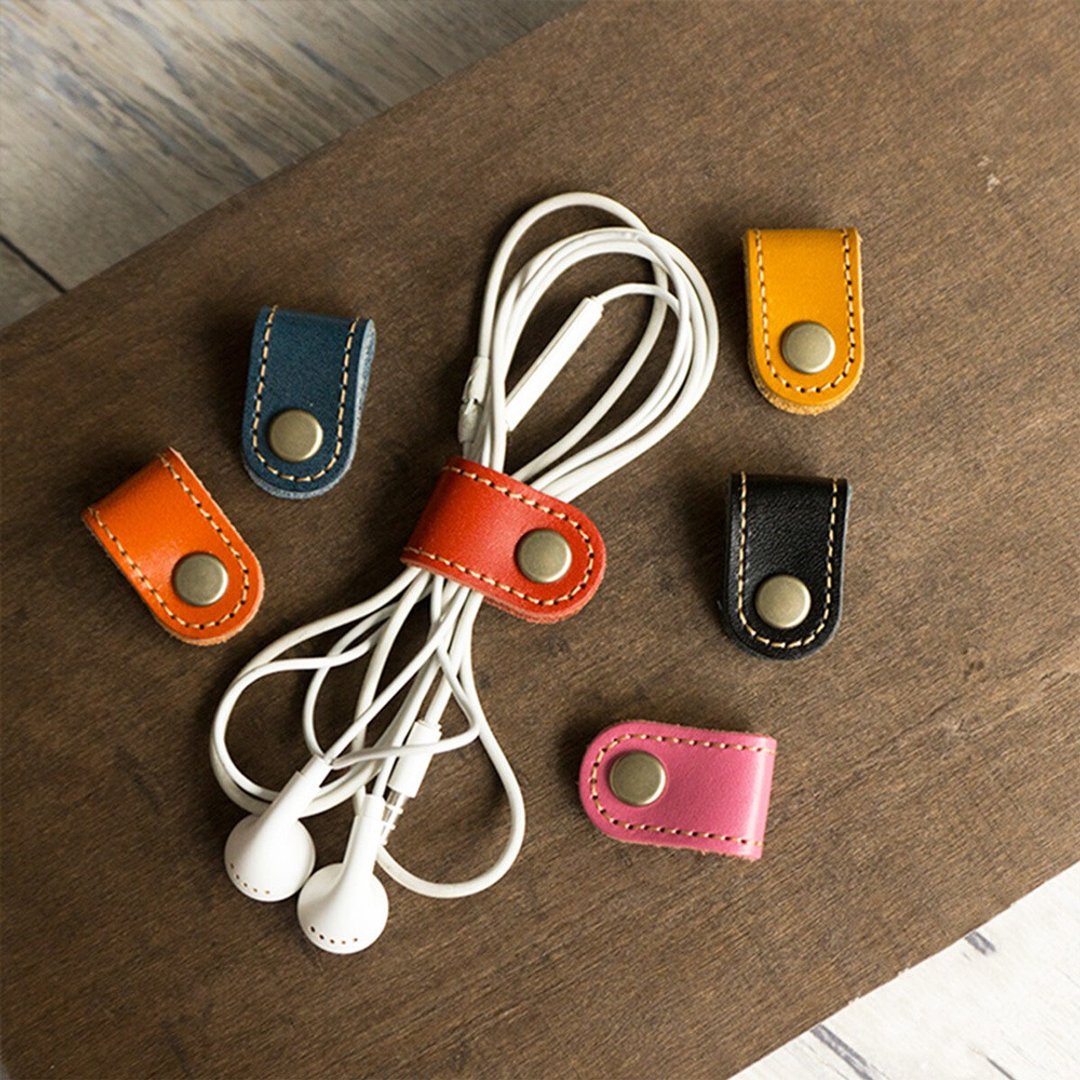 Genuine Leather [Earphone Cord Holder T] Tochigi Leather Cord Holder FD01K - 卷线器/电线收纳 - 真皮 红色