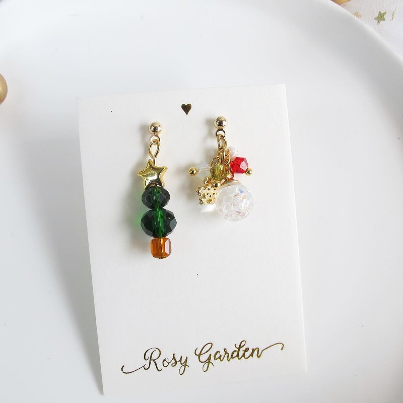 Rosy Garden 节庆冬日款 小小圣诞树 流沙水晶球耳环 可换耳夹 - 耳环/耳夹 - 玻璃 绿色