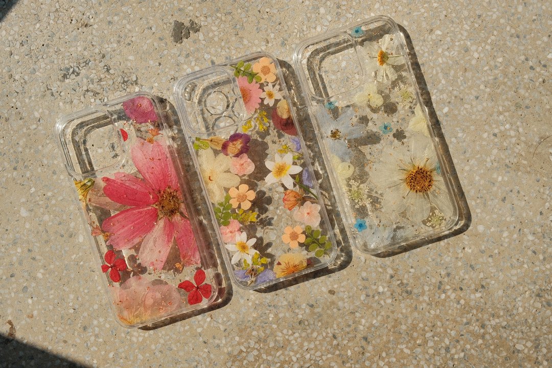 现货特惠 / iPhone15 pro max 押花手机壳 防摔 压花 手作 树脂 - 手机壳/手机套 - 植物．花 