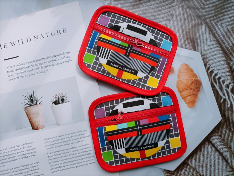 津Handmade 台湾复古零钱包/电视检验器印花/电视TV/毕业礼 - 零钱包 - 棉．麻 