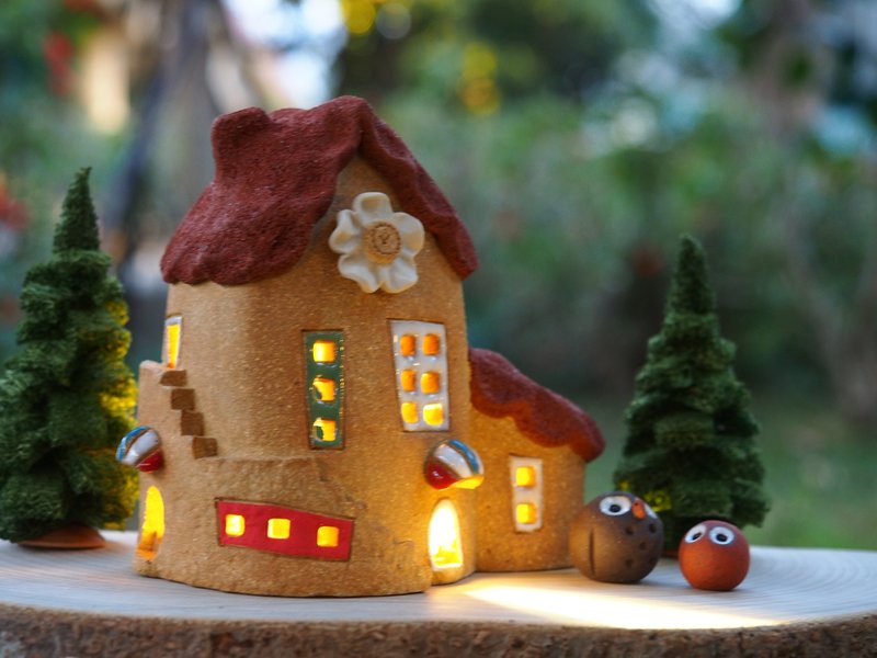 【灯屋 Lighted House】陶手作-可爱的家/不含木头配件,猫头鹰 - 灯具/灯饰 - 陶 