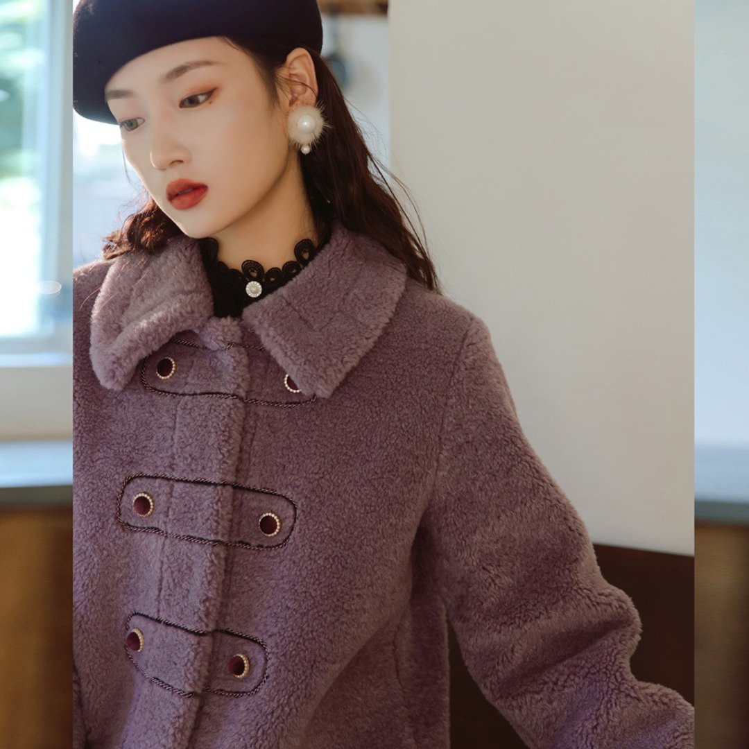 紫色羊羔毛外套女短款秋冬新款宽松毛呢皮毛一体外套 - 女装上衣 - 聚酯纤维 