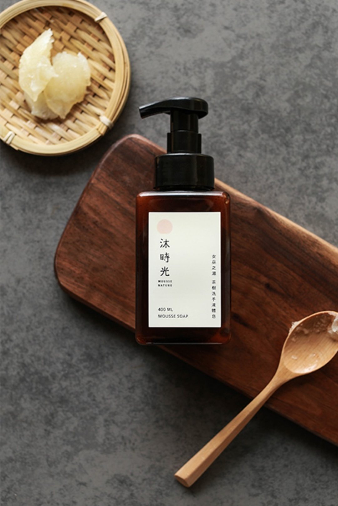 温泉茶树慕斯皂 440g1瓶 纯肥皂溶解 液体皂 洗手 沐浴 洗脸 - 洗手用品 - 植物．花 