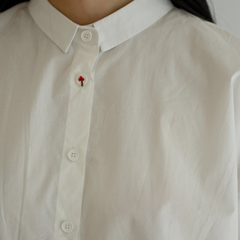 红花绣扣-短袖衬衫上衣-米白色 - 女装衬衫 - 棉．麻 白色