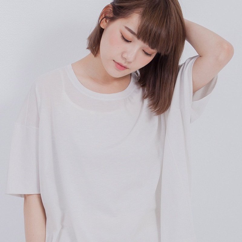 Megan 条纹方块剪接上衣/浅灰细 - 女装上衣 - 棉．麻 灰色