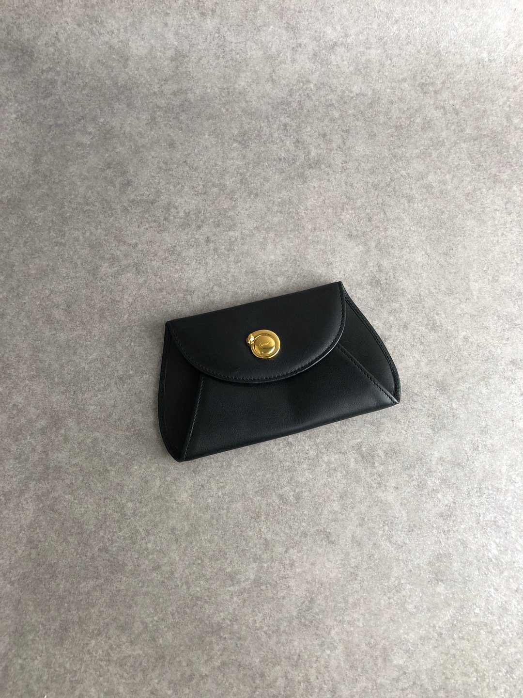 【日本直送 名牌中古包】Cartier カルティエ 豹纹 钱包 黑色 皮革 零钱包 vintage 古董 旧款 3p6cxj - 皮夹/钱包 - 真皮 黑色