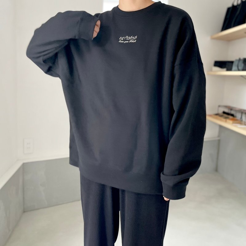 【ユニセックス 】刺繍 ビッグシルエット クルーネック スウェット　裏パイル【ブラック】 - 中性连帽卫衣/T 恤 - 棉．麻 黑色