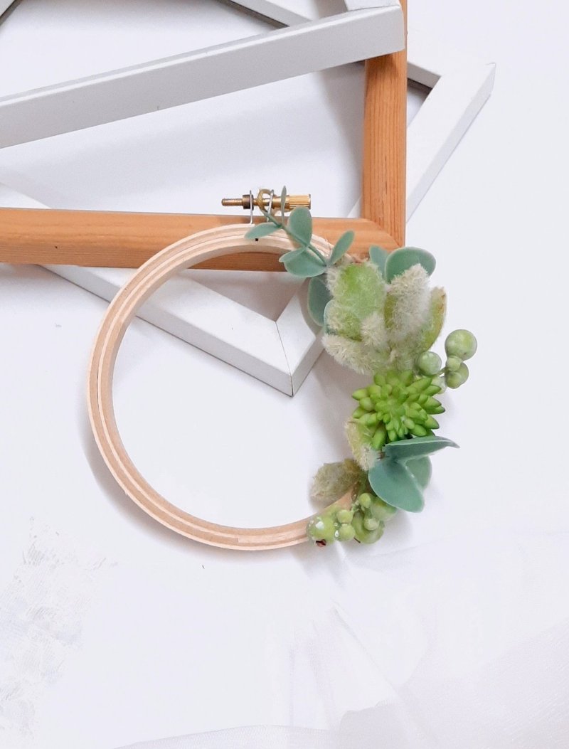 夏天布置首选。小清新多肉组合绣框设计(B)(拍照道具/店面布置) - 画框/相框 - 植物．花 绿色