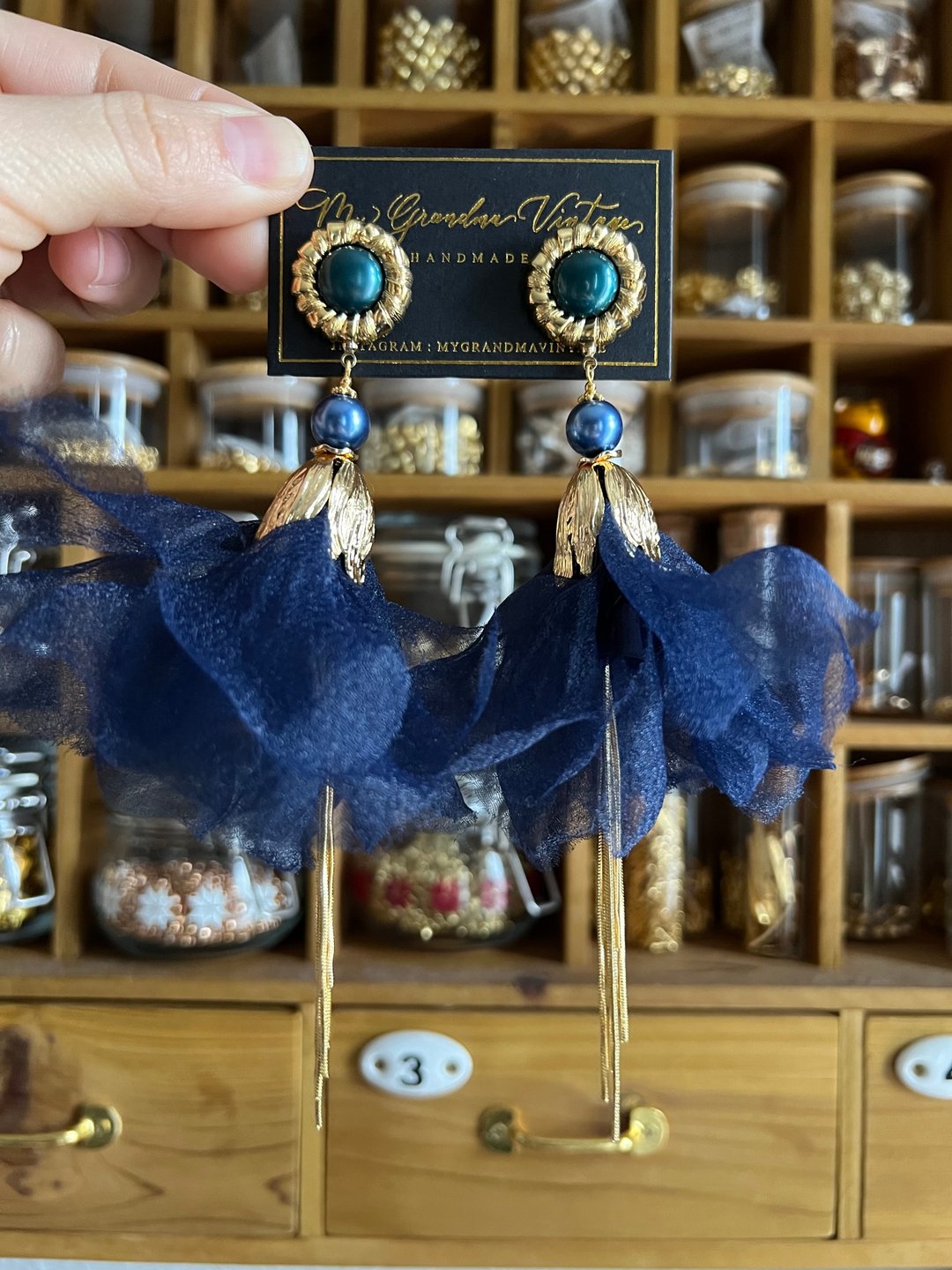 独家货品  芭蕾舞 蓝色 耳环 礼物 手作耳环 - 耳环/耳夹 - 其他人造纤维 蓝色