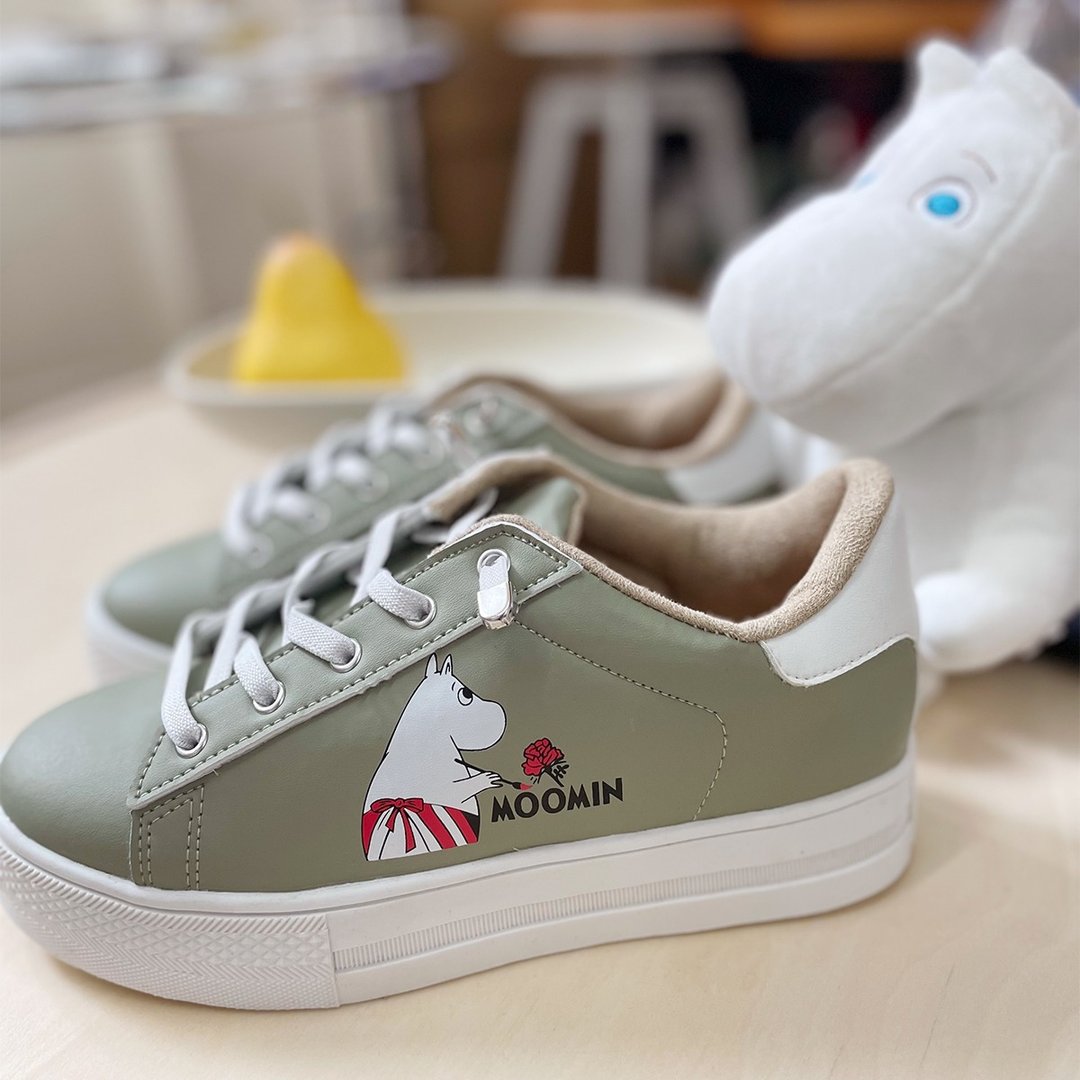 Paidal x Moomin 姆明谷 姆明妈妈红玫瑰免绑带跳色厚底休闲鞋 - 绿 - 女款休闲鞋 - 人造皮革 绿色