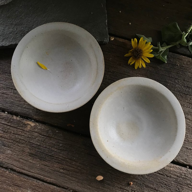平光开片燕麦色浅碗_两入 - 碗 - 陶 白色